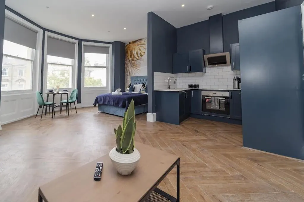 Apartment Flash Sale Brighton City Centre Seafront Studio Bn12Sil04